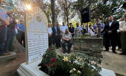 Prof. Dr. Mustafa Sabri Küçükaşcı vefatının birinci yılında kabri başında anıldı