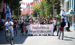 Sakarya'da çocuklar Filistin'e destek için yürüdü