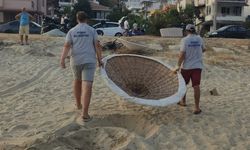 Saros sahillerinde sabit şezlong ve şemsiyeler kaldırılıyor