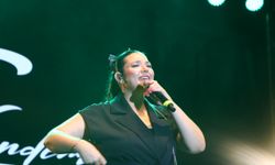 Tekirdağ'da şarkıcı Coşkun Sabah ve Tuğçe Kandemir konser verdi