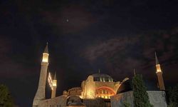 15 Temmuz’un 8’inci yıl dönümünde İstanbul’da camilerde sela okundu