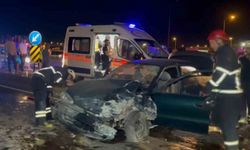 Aksaray’da hafif ticari araç ile otomobil çarpıştı: 4 yaralı
