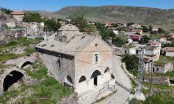Aksaray’daki 244 yıllık kiliseden çevrilen cami imam bekliyor
