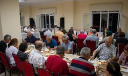Başkan Günel Davutlar Cemevi’nde ’Matem orucu’ açma yemeğine katıldı