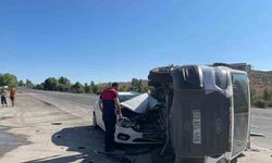 Bingöl’de otomobil ve pikap çarpıştı: 2 yaralı