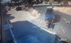 Bodrum’da çarptığı elektrikli bisikleti önüne alan otomobil duvara çarptı: 1 yaralı