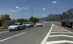 Bursa’da bir kişinin öldüğü kazada otomobilin motoru yerinden fırladı