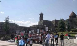 Erzurum’da ABD kongresine alkışlı protesto