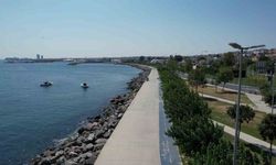 İstanbul’da sıcak hava bunaltıyor: Fatih’te park ve sahil boş kaldı