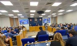 Komisyon üyelerinin konuşma süresinin kısıtlanmasına ilişkin önerge kabul edildi