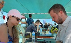 Manavgat Irmağı’nda Hızlı Satranç Turnuvası