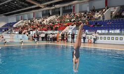 OMÜ Olimpik Yüzme Havuzu yenilenen yüzüyle hizmete açıldı