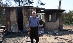 Orman yangınında evi yanan yaşlı adam: "80 yıllık evim başımıza yıkıldı"
