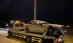 Osmaniye’de lüks otomobil tıra arkadan çarptı: 4 yaralı