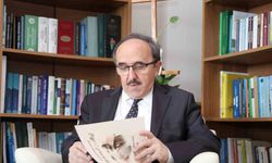 Prof. Dr. Genç kaleme aldı “Kürsüdeki Şair: Mehmet Akif”