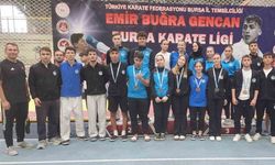 Sakarya Büyükşehir’in karatecileri Bursa’dan 8 madalyayla döndü