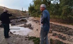 Sarıkamış’ı sel vurdu: Yollar yıkıldı, evleri su bastı