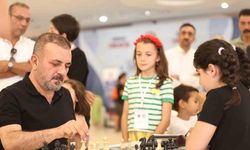Sincan Satranç Turnuvasında şampiyonlar Başkan Ercan’ın elinden ödül aldı