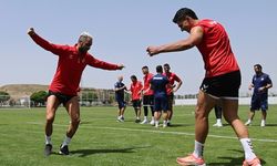 Sivassporlu futbolcular ‘Erik Dalı’ oynadı