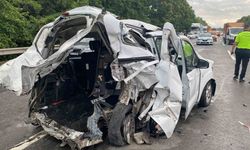 TEM’de minibüs hafif ticari araca çarptı: 2 ölü, 4 yaralı