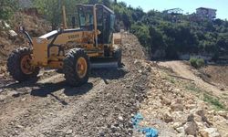 Yenişehir Belediyesi, kırsal mahallelerde yol açma çalışmalarını sürdürüyor