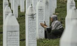Srebrenitsa Soykırımı'nda hayatını kaybedenler anıldı