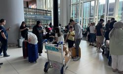 AJet'in Trabzon-Bursa seferini yapan uçağı İstanbul Havalimanı'na acil iniş yaptı