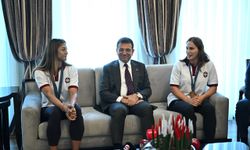 İmamoğlu, 2024 Paris Olimpiyatları'nda madalya alan İBB sporcularını ağırladı