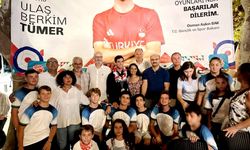 Olimpiyatlara katılan milli sporcusu Ulaş Berkim Tümer Gelibolu'da sevinçle karşılandı