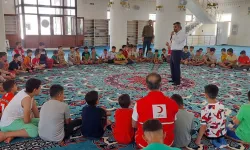 Kızılay Artuklu Şubesi'nden Kuran kursu öğrencilerine ziyaret