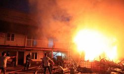Antalya’da geri dönüşüm tesisinde korkutan yangın