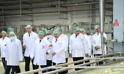 Bakan Yumaklı: "Üreticiyi korumak için günlük bin ton sütü piyasadan çekeceğiz"