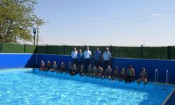 Beylikova Belediyesi tarafından çocuklara ve gençlere ücretsiz yüzme kursu