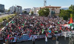 Bingöl’de binlerce kişi Gazze ve Haniye için yürüdü