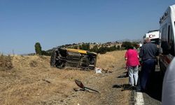 Diyarbakır’da feci kaza: Sürücü öldü, 3’ü ağır 5 kişi yaralandı