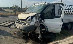 Iğdır-Doğubayazıt karayolunda trafik kazası: 3 yaralı