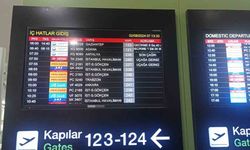 İzmir-Gaziantep uçuşunda rötar 10 saate çıktı, yolcular isyan etti