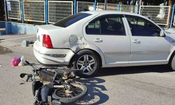 Keşan’da otomobil ile çarpışan motosiklette 2 kişi yaralandı