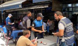 Polis dolandırıcılığa karşı broşür dağıttı