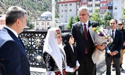 Sağlık Bakanı Memişoğlu Gümüşhane’de ziyaretlerde bulundu