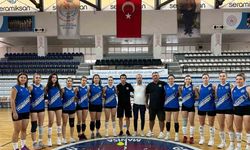 Turgutlu Belediyesi Kadın Voleybol Takımı antrenmanlara başladı