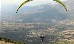 Yamaç paraşütünün yeni cazibe merkezi Meryem Dağı’nda uçuşlar başladı