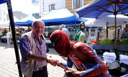 Türkiye'yi gezme hayaliyle yola çıkan "Örümcek Adam" Kırklareli'ne geldi