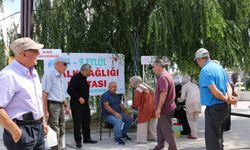 Bayburt’ta Halk Sağlığı Haftası etkinlikleri: vatandaşların şeker ve tansiyon ölçümleri yapıldı