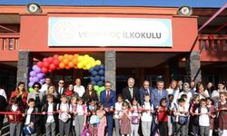 İlk ders zilini protokol çaldı