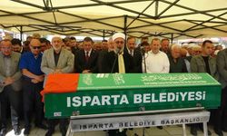 Isparta Belediye Başkanının kızı Isparta’da son yolculuğuna uğurlandı