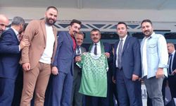 Milli Eğitim Bakanı Tekin’e Tortumspor forması