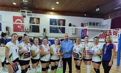 Muğla kadınları voleybolda fırtına gibi