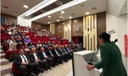 Bursa'da "Milli Mücadeleden Cumhuriyetin İlanına" konulu konferans düzenlendi