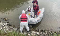 Sakarya Nehri'nde erkek cesedi bulundu